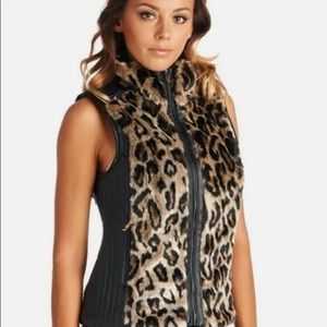 CiSono faux fur vest W/Leather details